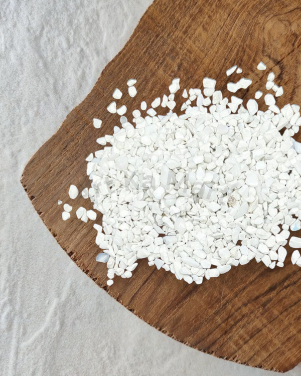 WHITE CRYSTAL GRANULES