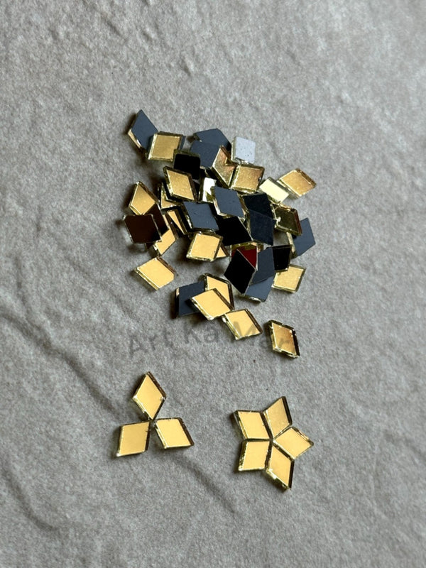 DIAMOND SHAPE GOLDEN MIRROR