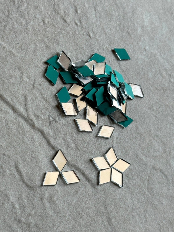 REGULAR DIAMOND SHAPE SILVER CRAFT MIRROR - CIRCLE SILVER GLASS MIRROR - ART KA MART