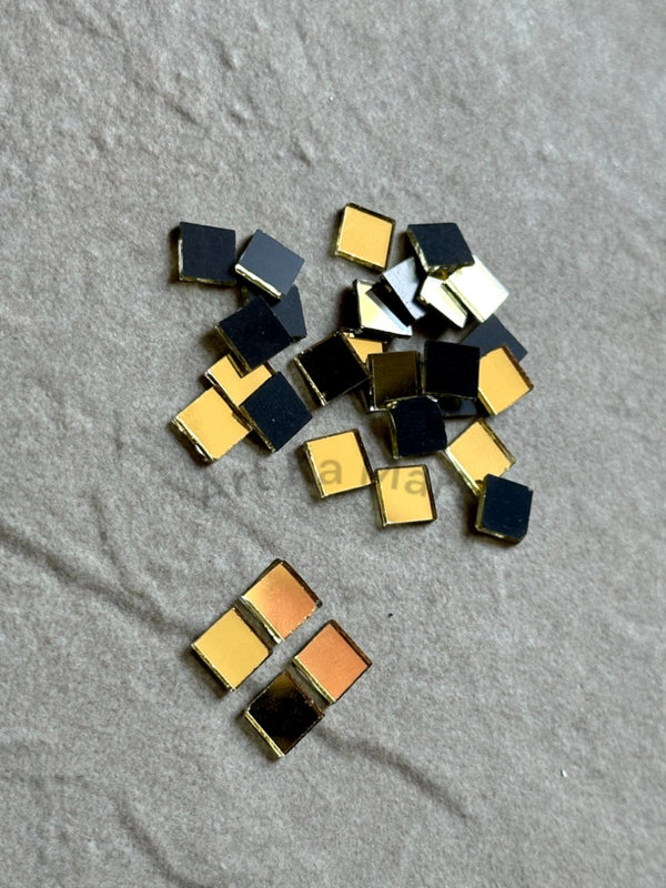 SQUARE SHAPE GOLDEN GLASS MIRROR